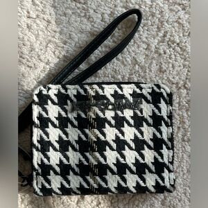 NWT Betsey Johnson houndstooth wallet